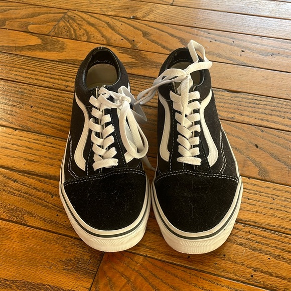 Black/white Vans. Size 7.  Worn just once, basically brand new! - Picture 1 of 3